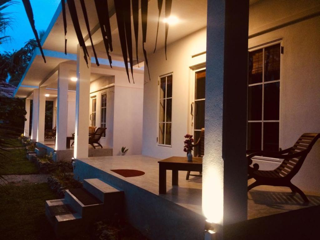 Hotel La Perla Bentota Extérieur photo